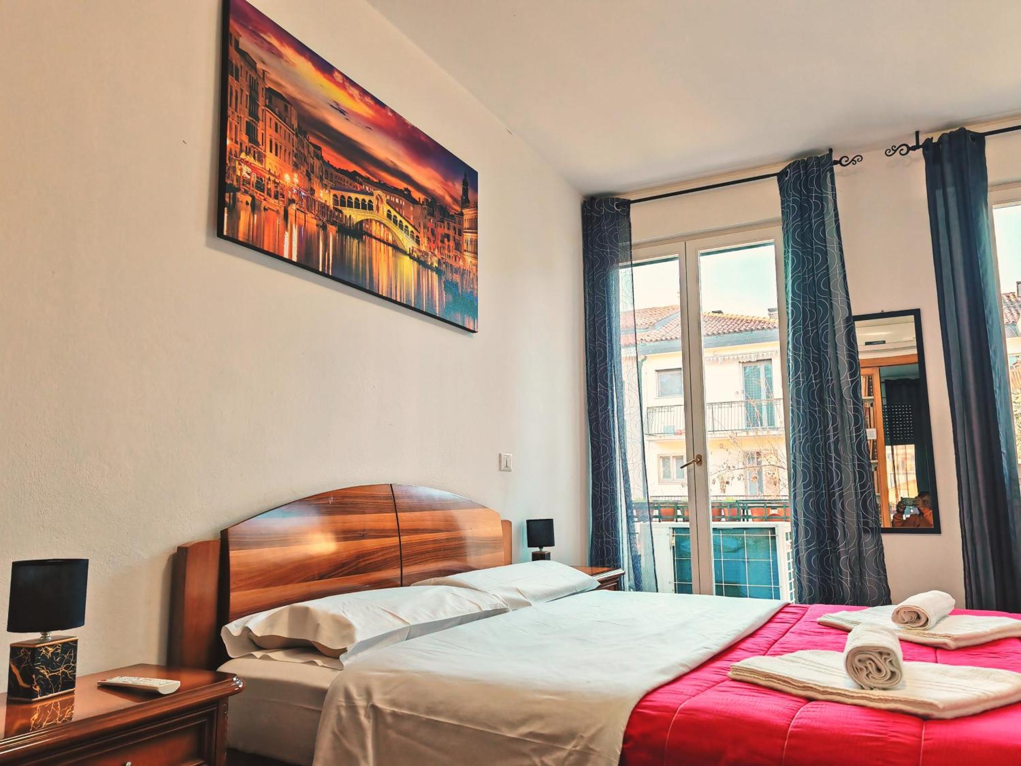 Goldmine Guest House 2 Венеция Экстерьер фото