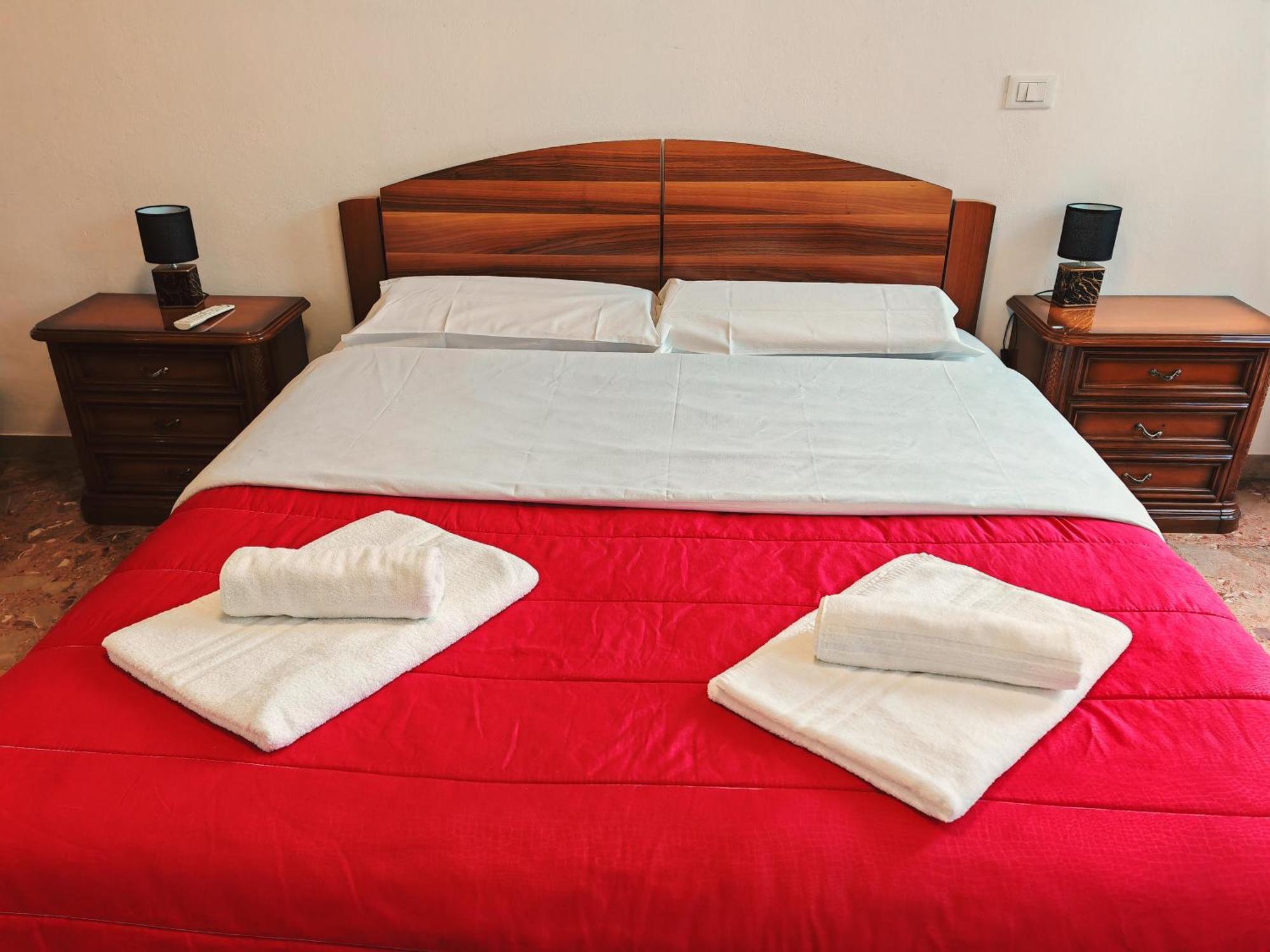 Goldmine Guest House 2 Венеция Номер фото